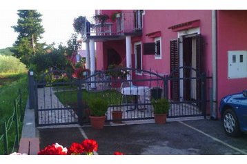 Croaţia Privát Vrvari, Exteriorul